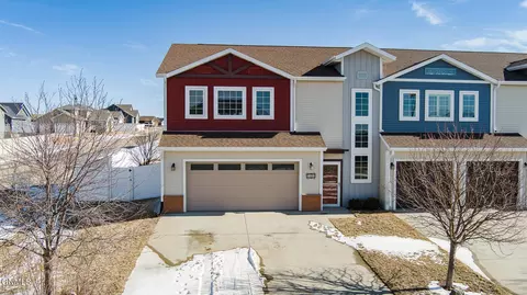 2580 Dakota Blvd, Dickinson, ND 58601