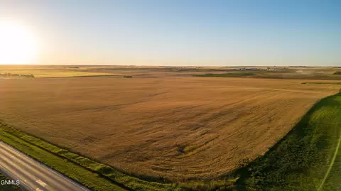 5598 145th Ave NW, Williston, ND 58801