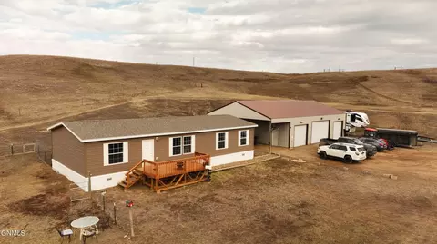 2518 Beaver Creek Rd, Watford City, ND 58854