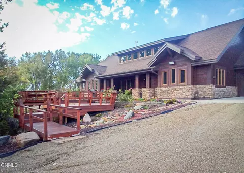 892 78th Ave SW, Dodge, ND 58625