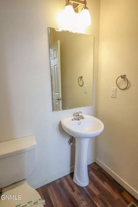 2708 28th St W, Williston, ND 58801 photo 6