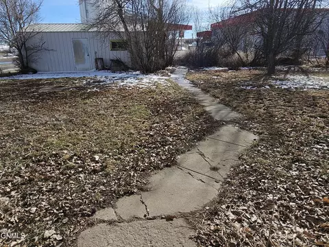 207 1st Ave SE, Scranton, ND 58653 photo 22