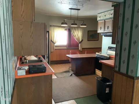 Other - 724 Summit Ave, Hebron, ND 58638 photo 7 of 9