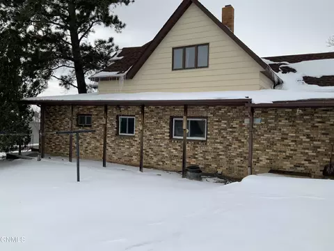 Exterior - 724 Summit Ave, Hebron, ND 58638 photo 2 of 8
