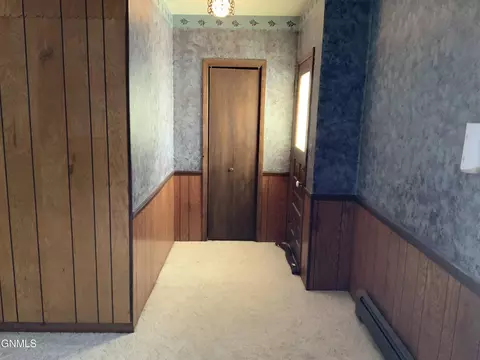 Other - 724 Summit Ave, Hebron, ND 58638 photo 1 of 9