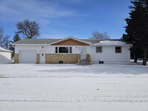 412 1st Ave SE, Beulah, ND 58523
