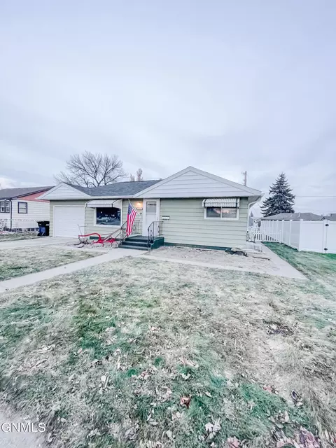 1108 5th Ave W, Williston, ND 58801