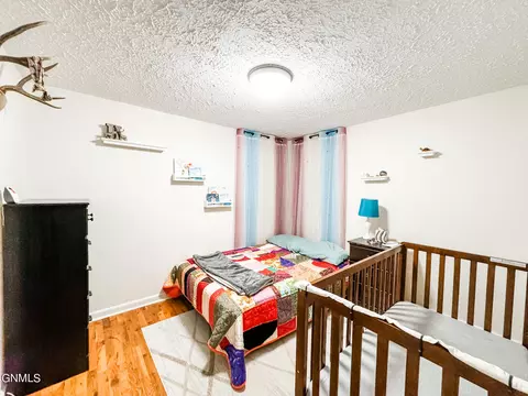 1108 5th Ave W, Williston, ND 58801 photo 8