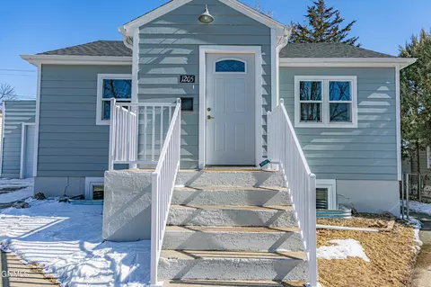 1205 N 3rd St, Bismarck, ND 58501