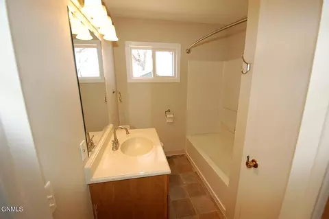709 6th Ave SE, Sidney, MT 59270 photo 9