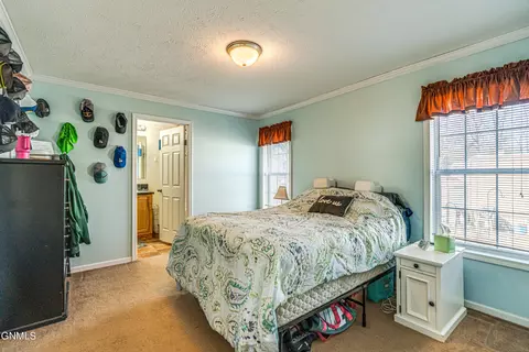 616 Dover Dr, Bismarck, ND 58504 photo 13