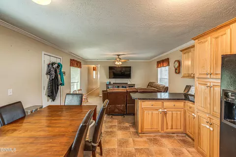 616 Dover Dr, Bismarck, ND 58504 photo 12