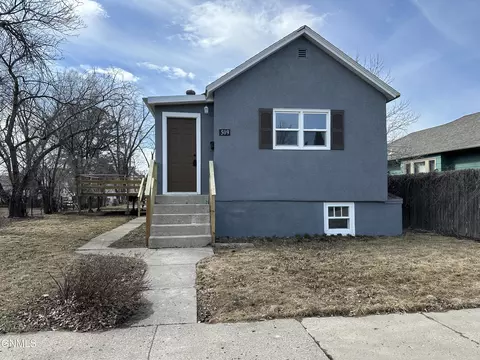 509 2nd Ave NW, Jamestown, ND 58401