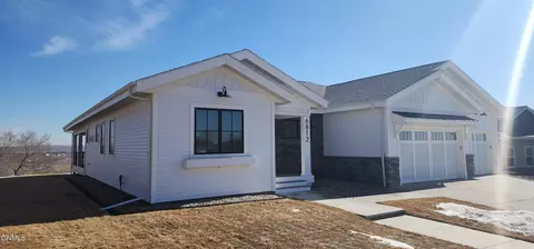 Exterior - 6812 Fairview Dr, Williston, ND 58801 photo 2 of 20