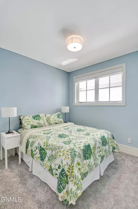 Bedroom - 6812 Fairview Dr, Williston, ND 58801 photo 6 of 8