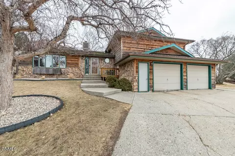 1103 Hillside Ter, Bismarck, ND 58503