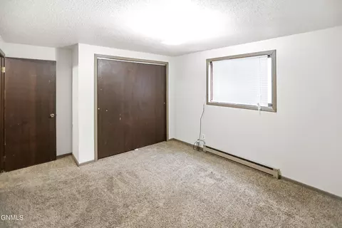 413 4th Ave E, Williston, ND 58801 photo 5