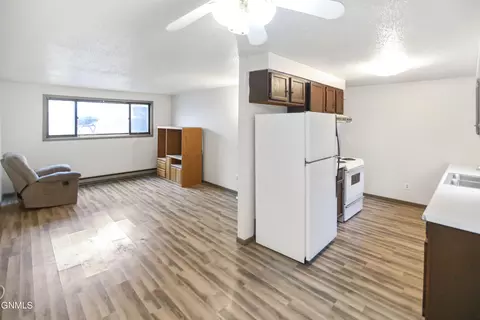 413 4th Ave E, Williston, ND 58801 photo 10