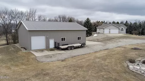 6101 Rocky Rd, Bismarck, ND 58503