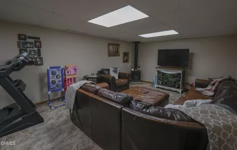 1301 22nd St W, Williston, ND 58801 photo 17