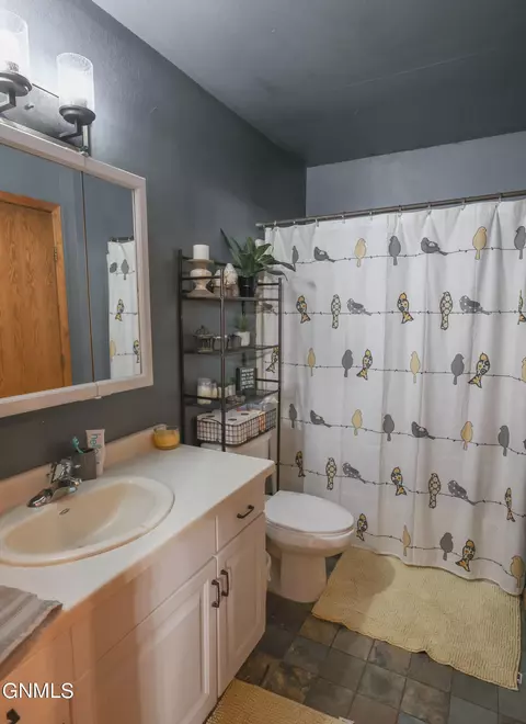 1301 22nd St W, Williston, ND 58801 photo 13