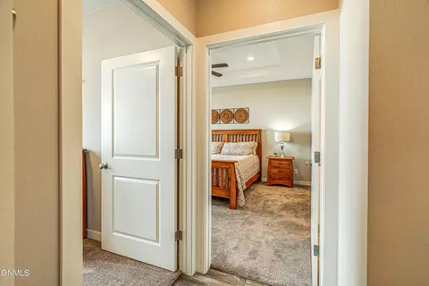 4230 Cumberland Loop, Bismarck, ND 58503 photo 32
