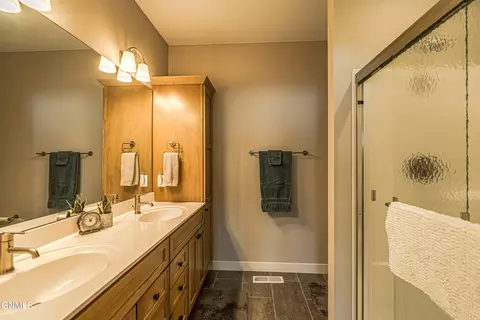 4230 Cumberland Loop, Bismarck, ND 58503 photo 37