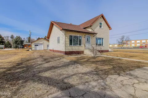 Exterior - 608 2nd Ave, Cando, ND 58324 photo 3 of 7