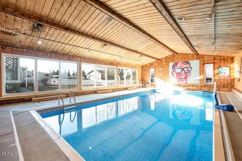 4001 Old Red Trl NW, Mandan, ND 58554