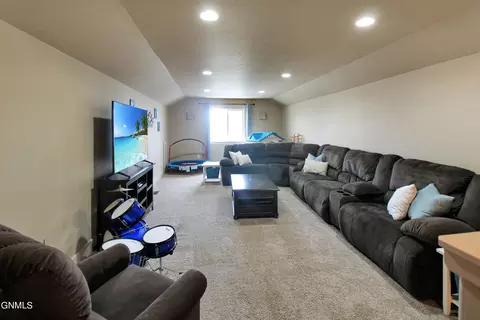 3302 Rocky Wagon St, Williston, ND 58801 photo 24