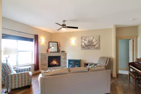 3302 Rocky Wagon St, Williston, ND 58801 photo 6