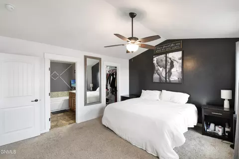 Bedroom - 13684 Hawthorn Loop, Williston, ND 58801 photo 3 of 6