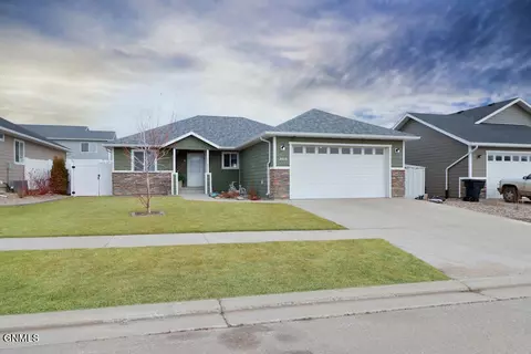 Exterior - 2010 23rd St W, Williston, ND 58801 photo 2 of 10