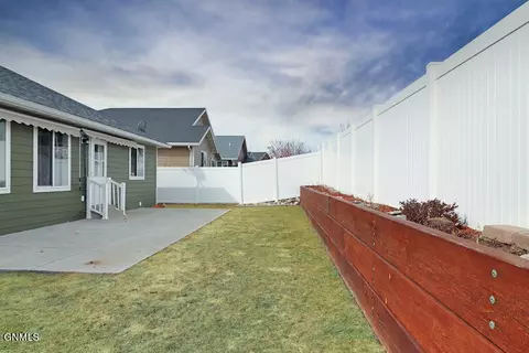 Exterior - 2010 23rd St W, Williston, ND 58801 photo 9 of 10