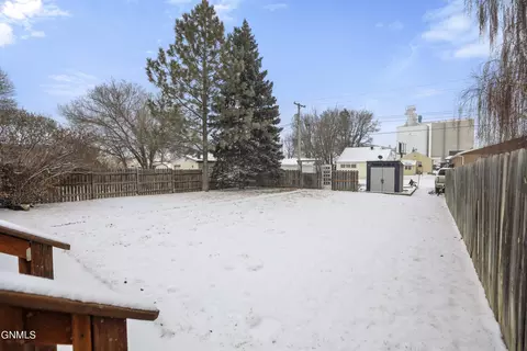 Exterior - 409 W Broadway, Williston, ND 58801 photo 5 of 5