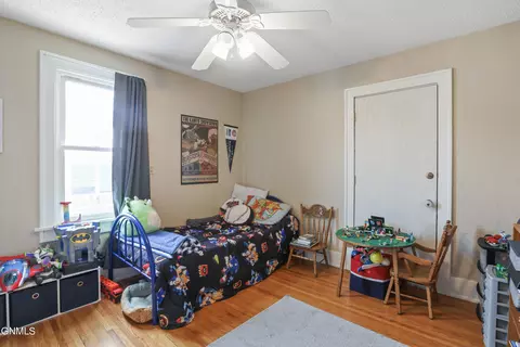 Bedroom - 409 W Broadway, Williston, ND 58801 photo 2 of 9