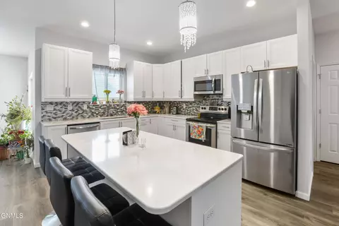 Kitchen - 610 9th Ave W, Williston, ND 58801 photo 2 of 3
