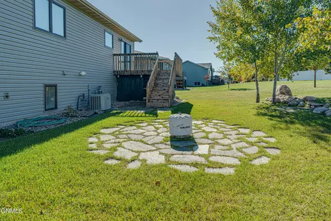 Exterior - 4820 Pumice Loop, Bismarck, ND 58503 photo 23 of 25