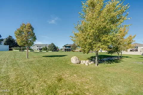 Exterior - 4820 Pumice Loop, Bismarck, ND 58503 photo 18 of 25
