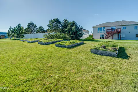 Exterior - 4820 Pumice Loop, Bismarck, ND 58503 photo 20 of 25