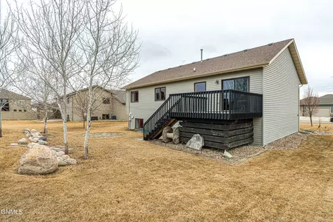 Exterior - 4820 Pumice Loop, Bismarck, ND 58503 photo 5 of 25