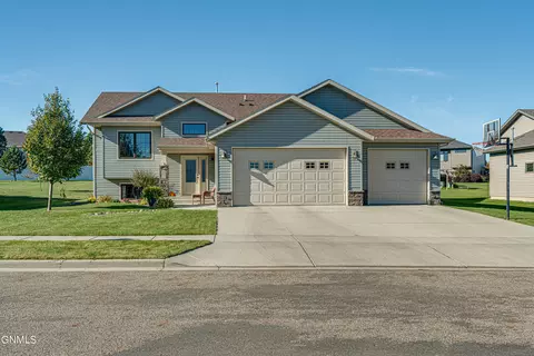 Exterior - 4820 Pumice Loop, Bismarck, ND 58503 photo 2 of 25