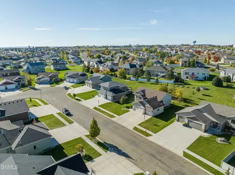 View/Area - 4820 Pumice Loop, Bismarck, ND 58503 photo 9 of 13