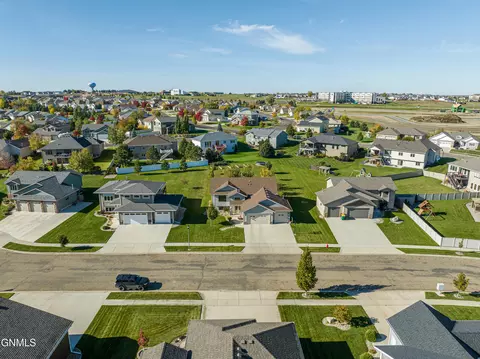 View/Area - 4820 Pumice Loop, Bismarck, ND 58503 photo 8 of 13