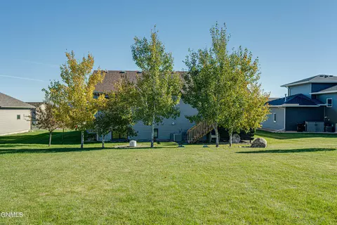 Exterior - 4820 Pumice Loop, Bismarck, ND 58503 photo 22 of 25