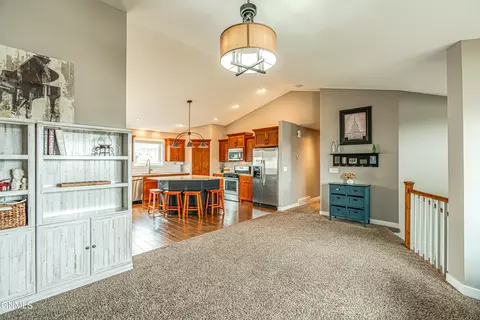 Living - 4820 Pumice Loop, Bismarck, ND 58503 photo 4 of 10