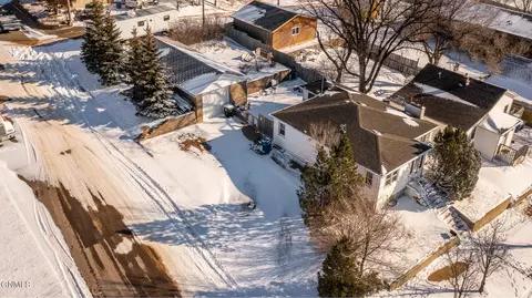 546 3rd Ave E, Dickinson, ND 58601 photo 6