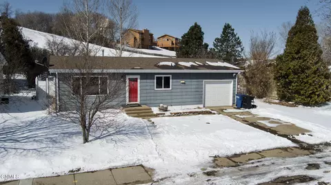 Exterior - 611 7th Ave E, Dickinson, ND 58601 photo 2 of 7
