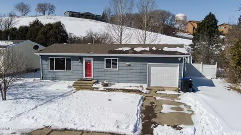 Exterior - 611 7th Ave E, Dickinson, ND 58601 photo 3 of 7