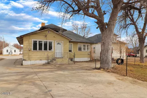 Exterior - 925 Main St, Williston, ND 58801 photo 6 of 12